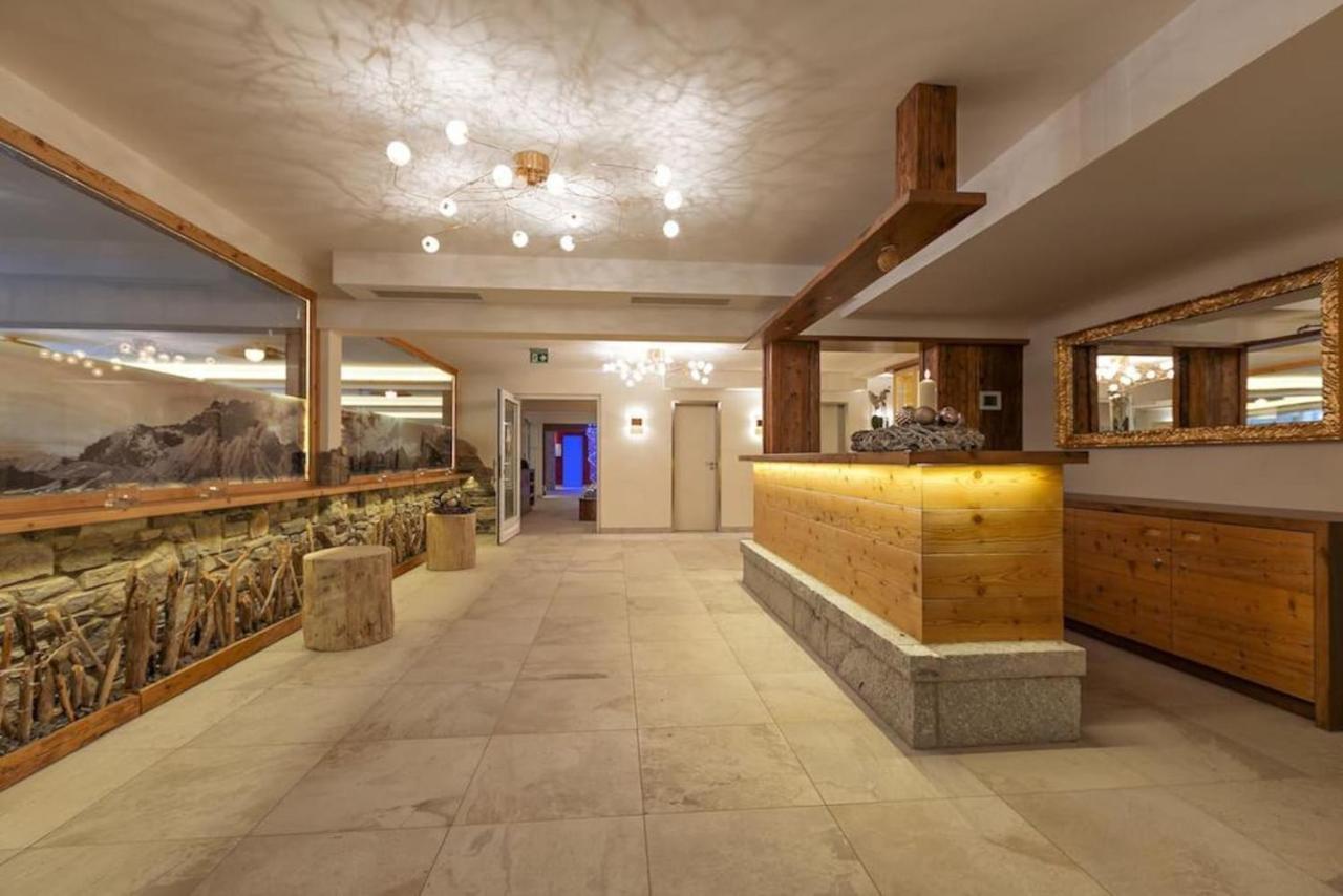Spacious Corner Apartment In Aparthotel Kleinwalsertal มิทเทลแบร์ก ภายนอก รูปภาพ