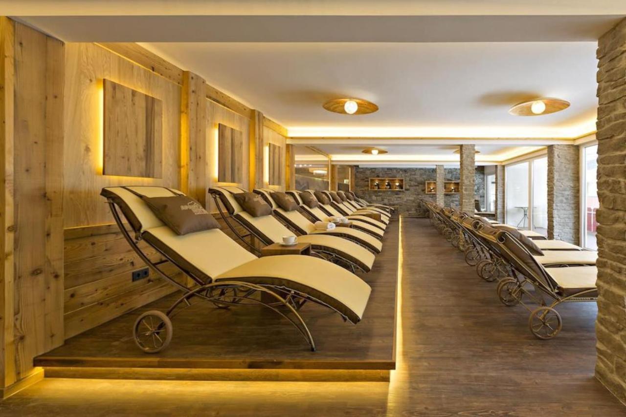 Spacious Corner Apartment In Aparthotel Kleinwalsertal มิทเทลแบร์ก ภายนอก รูปภาพ